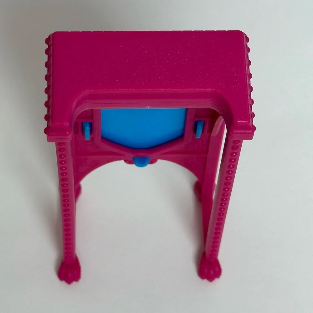 Monster High Deluxe High School Replacement Podium Console Table Furniture